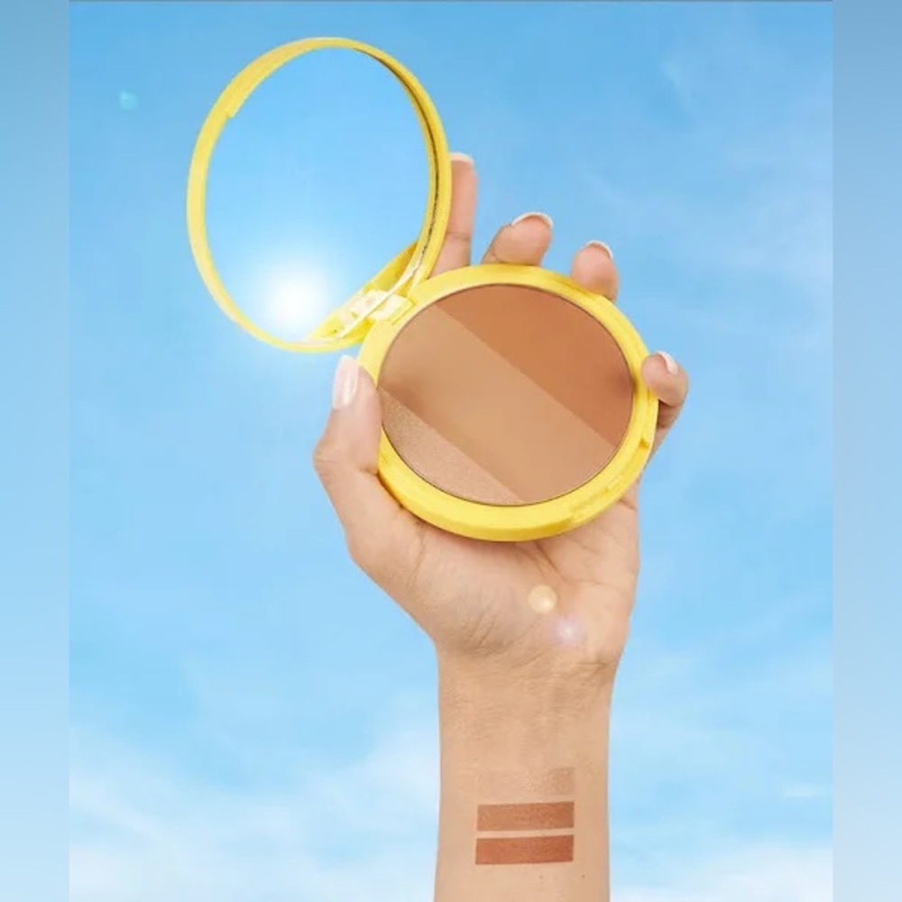 Trixie Cosmetics Flower Power Bronzer Free Love Freesia